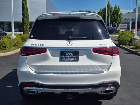 Used 2023 Mercedes-Benz GLS 450 4MATIC image 5