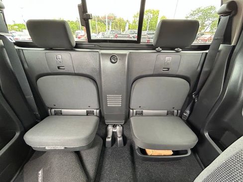 Certified 2024 Nissan Frontier SV w/ SV Convenience Package image 15