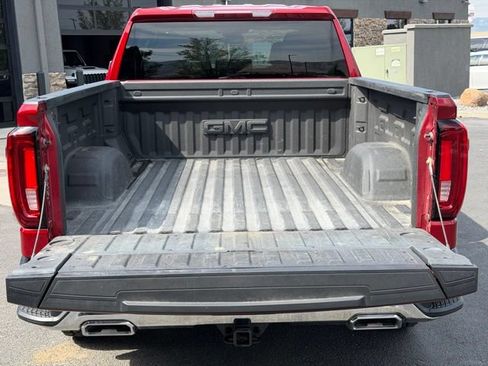 Used 2022 GMC Sierra 1500 SLT w/ SLT Premium Package AWD/4WD image 7