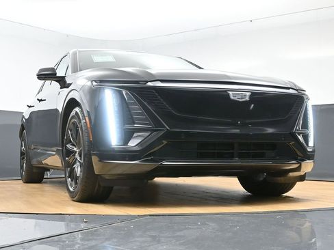 Used 2024 Cadillac Lyriq Sport AWD/4WD image 51
