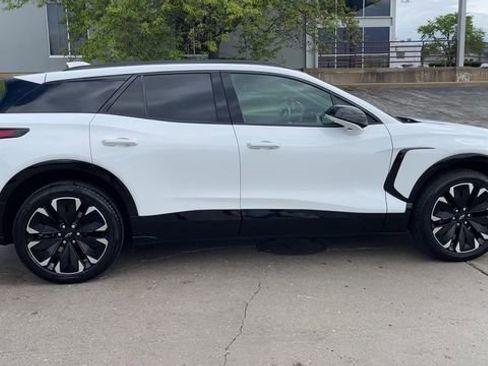 Used 2024 Chevrolet Blazer EV RS AWD/4WD image 9