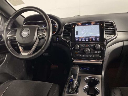 Used 2022 Jeep Grand Cherokee Laredo X AWD/4WD image 14