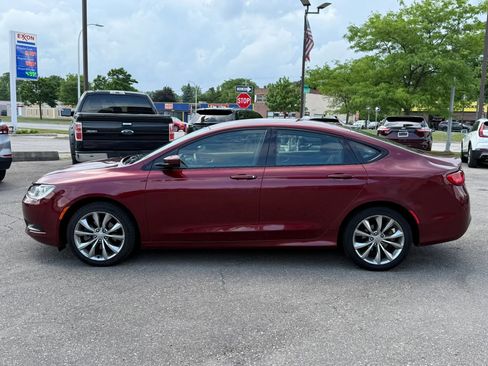 Used 2016 Chrysler 200 S w/ Comfort Group FWD image 8