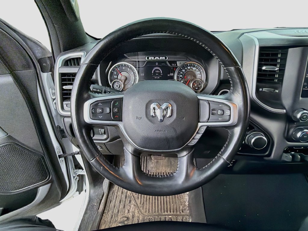 Used 2022 RAM 1500 Big Horn AWD/4WD image 11