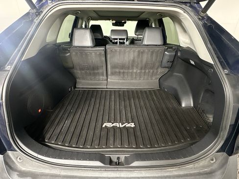 Used 2021 Toyota RAV4 Limited image 29