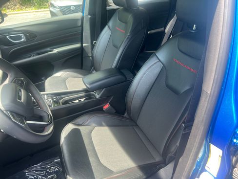 Used 2025 Chevrolet Trax LT image 22