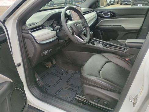 Used 2024 Jeep Compass Limited AWD/4WD image 23
