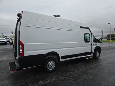 Used 2024 RAM ProMaster 3500 w/ Delivery Van Package image 8