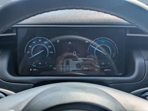 Used 2024 Hyundai Tucson Limited AWD/4WD image 32