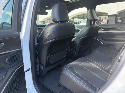 New 2026 Jeep Grand Cherokee Limited image 14