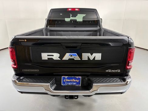 Used 2026 RAM 2500 Big Horn AWD/4WD image 7