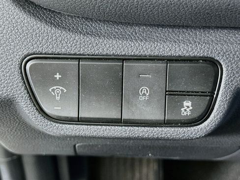 Used 2026 Kia Seltos LX FWD image 16