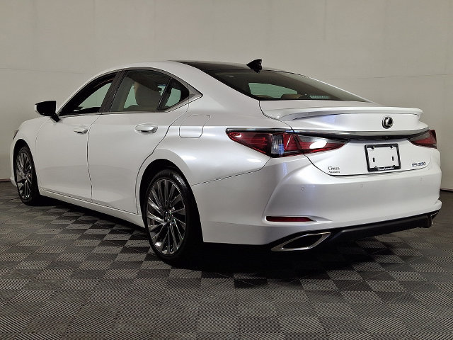 Used 2024 Lexus ES 350 Ultra Luxury w/ Accessory Package (Z2) FWD image 7