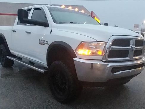 Used 2017 RAM 2500 Tradesman w/ Chrome Appearance Group image 5