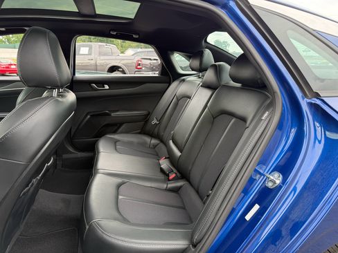 Used 2023 Kia K5 GT-Line FWD image 32