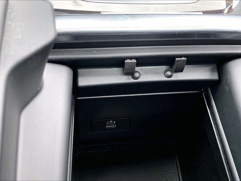 Used 2025 BMW X5 xDrive50e image 16