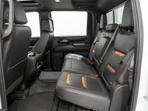 Used 2024 GMC Sierra 2500 AT4 w/ Technology Package image 36