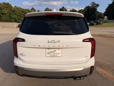 Used 2025 Kia Telluride S AWD/4WD image 5