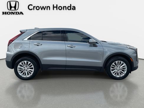 Used 2024 Cadillac XT4 Luxury image 6