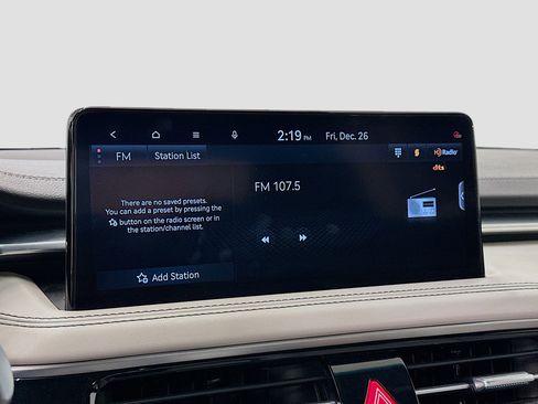 Used 2024 Genesis G70 2.5T image 21