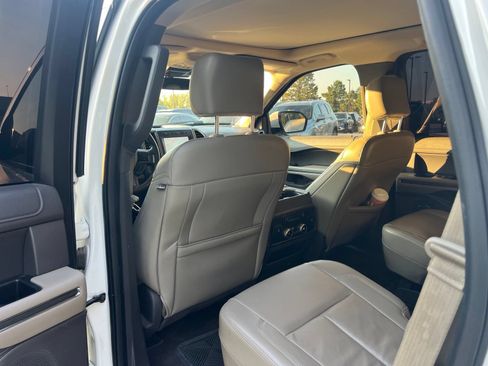 Used 2020 Ford Expedition XLT w/ Equipment Group 202A RWD image 18