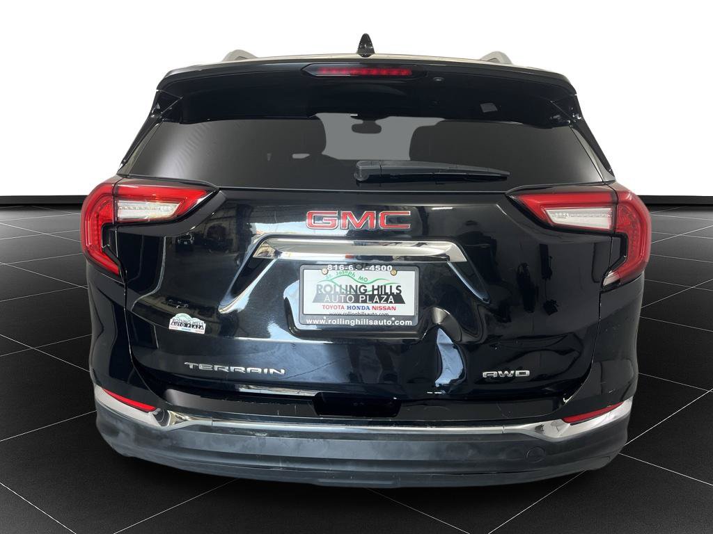 Used 2023 GMC Terrain SLT AWD/4WD image 4
