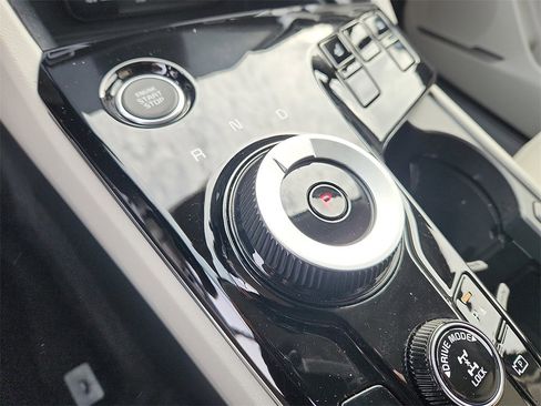 Certified 2025 Kia Sportage EX image 15