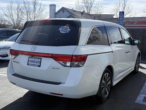 Used 2016 Honda Odyssey Touring Elite image 4