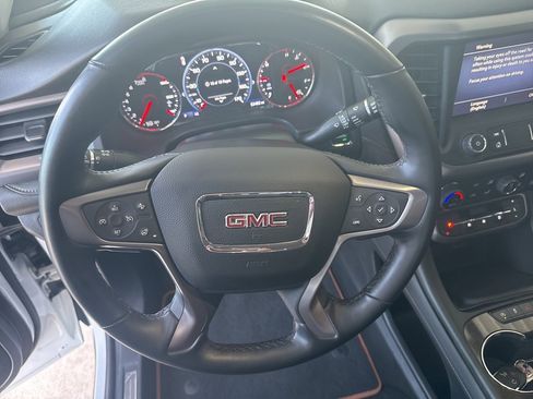Used 2023 GMC Acadia AT4 w/ Technology Package image 10