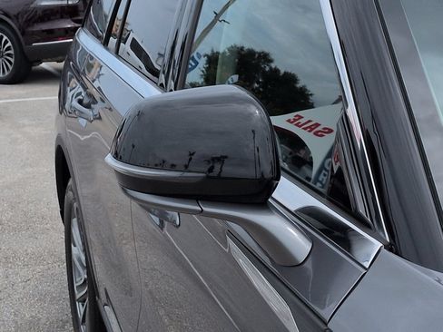 Certified 2023 Lincoln Aviator AWD w/ Class IV Trailer Tow Package image 12