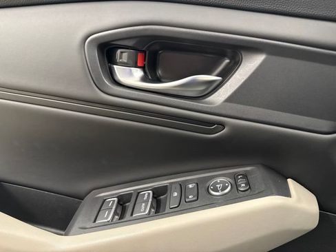 Certified 2023 Honda Accord EX image 28