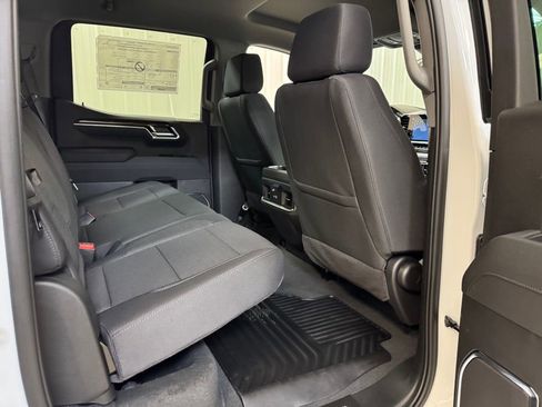 New 2026 GMC Sierra 1500 Elevation image 24