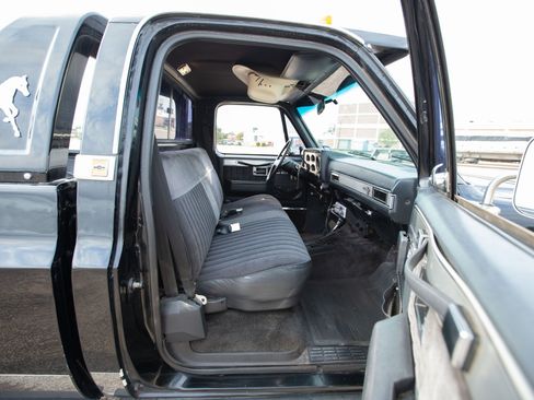 Used 1986 Chevrolet C/K Truck 2500 image 37