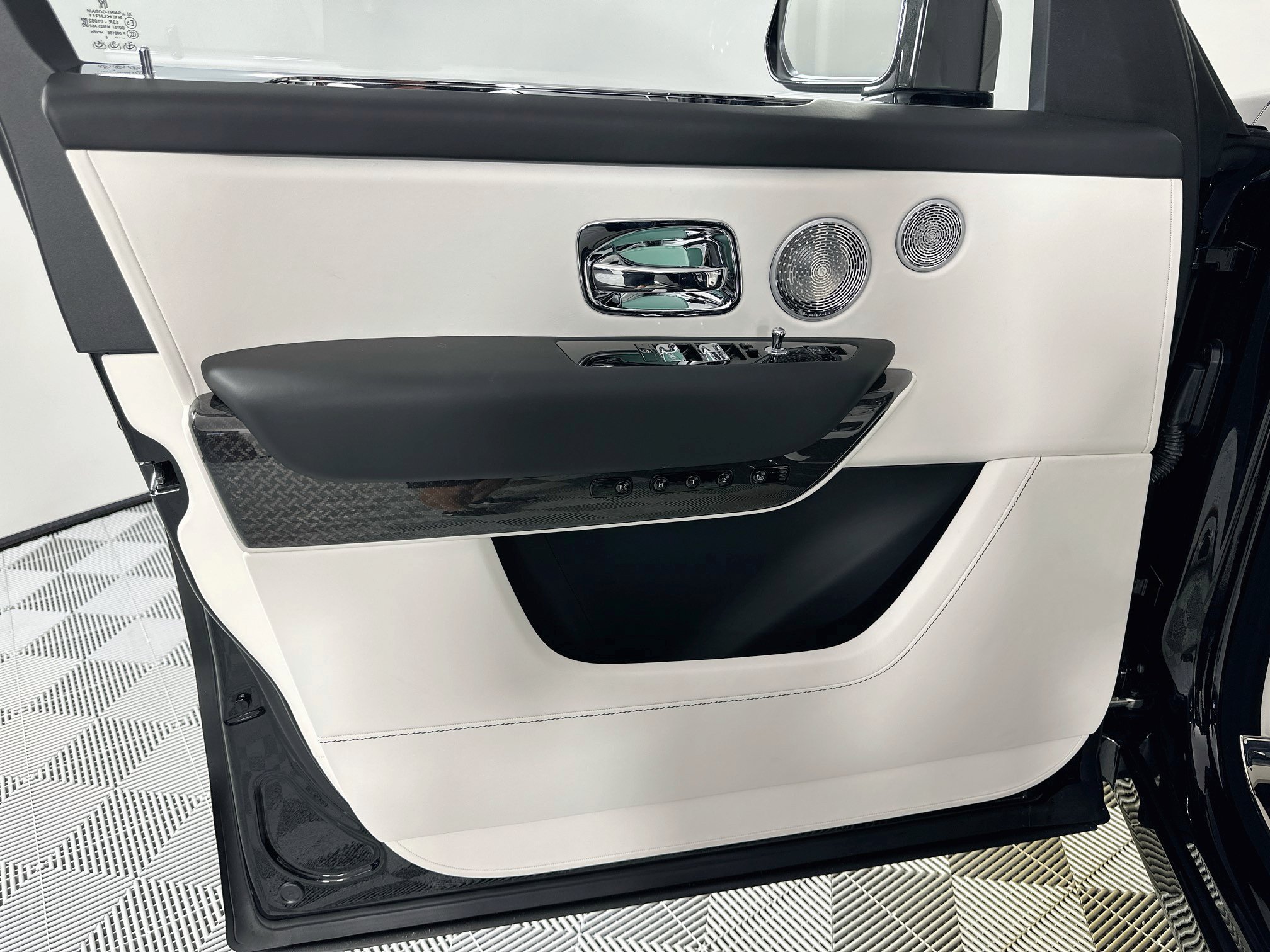 New 2027 Rolls-Royce Cullinan Black Badge AWD/4WD image 15