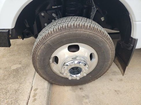 Used 2022 Ford F350 Lariat w/ Lariat Ultimate Package image 8