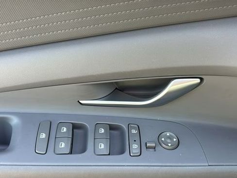 Used 2021 Hyundai Elantra SEL FWD image 8