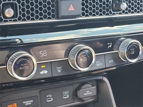 Used 2025 Honda Civic Sport image 15