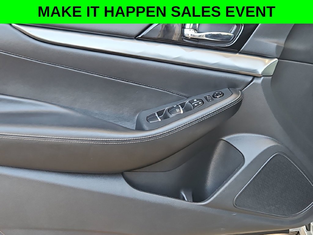 Used 2022 Nissan Maxima SV w/ Floor Mat Group FWD image 31
