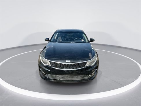 Used 2018 Kia Optima LX w/ Convenience Package image 3