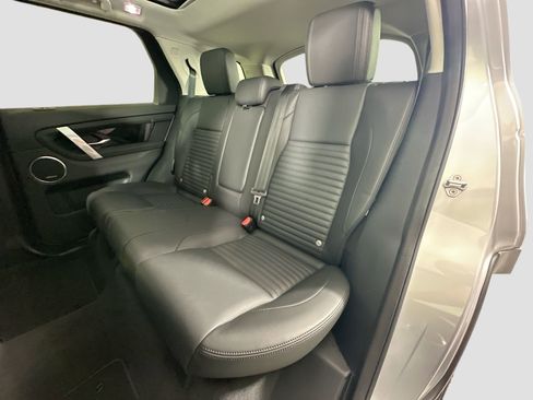 Certified 2025 Land Rover Discovery Sport S image 28