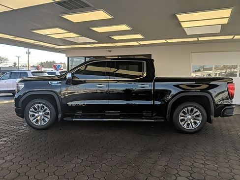 Used 2022 GMC Sierra 1500 Denali image 8
