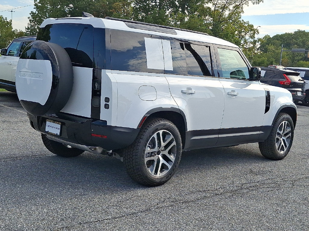 New 2026 Land Rover Defender 110 S AWD/4WD image 3