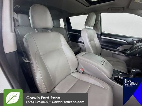 Used 2018 Toyota Highlander XLE w/ Protection Package #3 AWD/4WD image 33