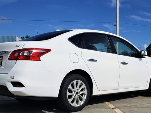 Used 2018 Nissan Sentra SV FWD image 6