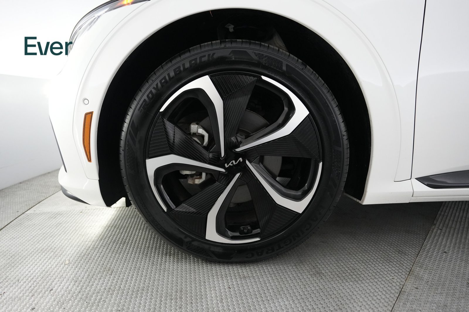 Used 2023 Kia EV6 GT-Line AWD/4WD image 19