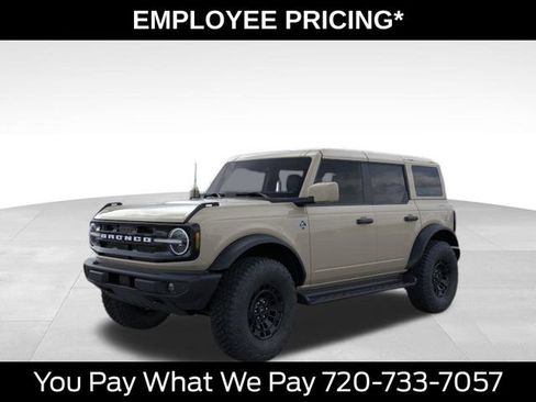 New 2026 Ford Bronco Outer Banks w/ Sasquatch Package AWD/4WD image 1