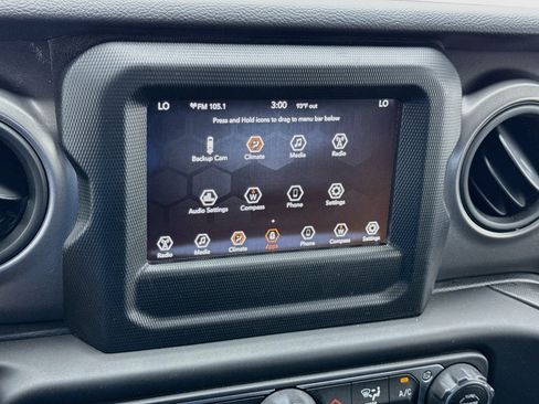 Used 2023 Jeep Wrangler Unlimited Sport AWD/4WD image 9