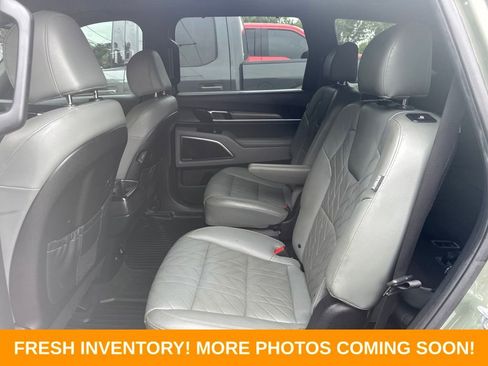 Used 2023 Kia Telluride SX Prestige X-Pro AWD/4WD image 8