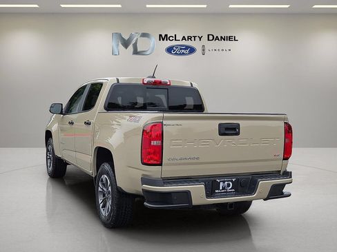 Used 2022 Chevrolet Colorado Z71 AWD/4WD image 4