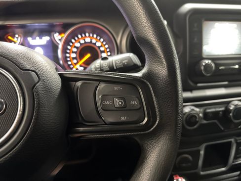 Used 2019 Jeep Wrangler Sport AWD/4WD image 22